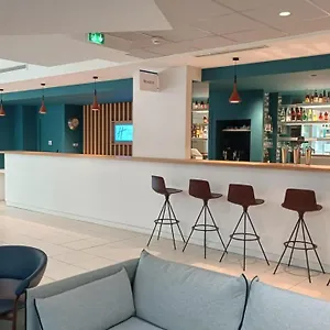 Express Centre By Ihg Hotel