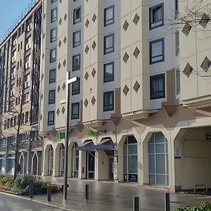 Ibis Styles Centre Gare Beffroi Hotel